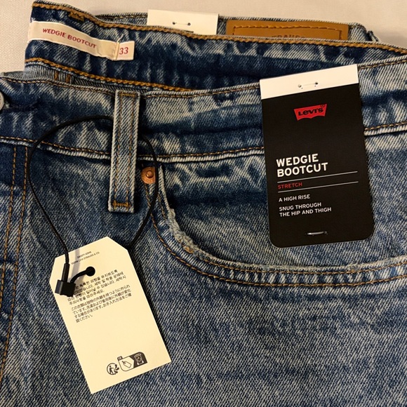 Levi's Light Blue Flare Jeans - Picture 3 of 7